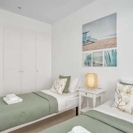 Apartment Luxurious With Pool And Gym El Higueron By Costarentals - Ref 149 Fuengirola