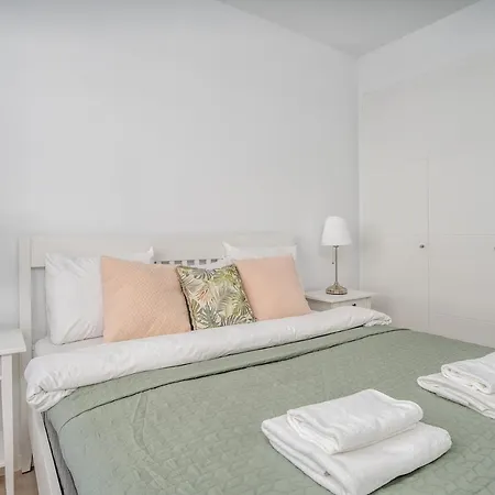 Luxurious With Pool And Gym El Higueron By Costarentals - Ref 149 Apartment Fuengirola